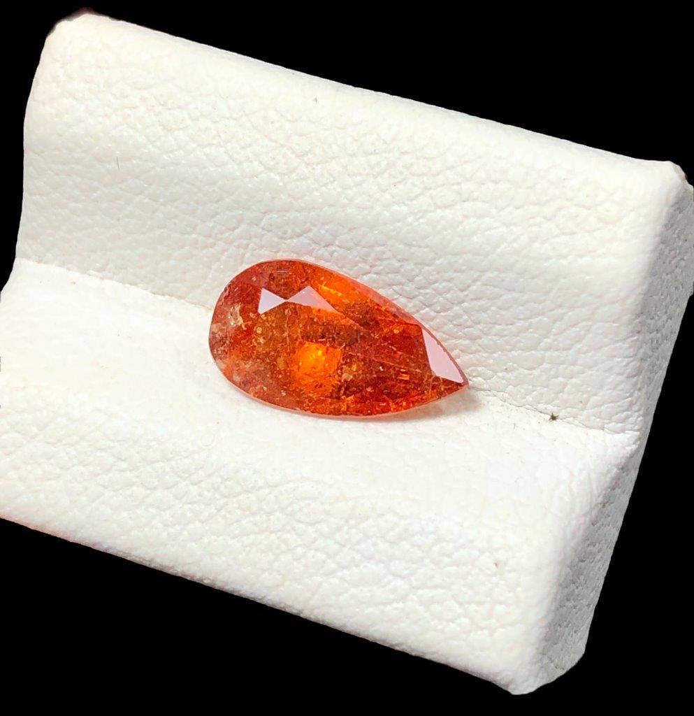 1.25 Carats Pear Shape Hessonite Garnet - 10X6X4 mm: 1.25 Carats Pear Shape Hessonite Garnet - 10X6X4 mm Shipping: