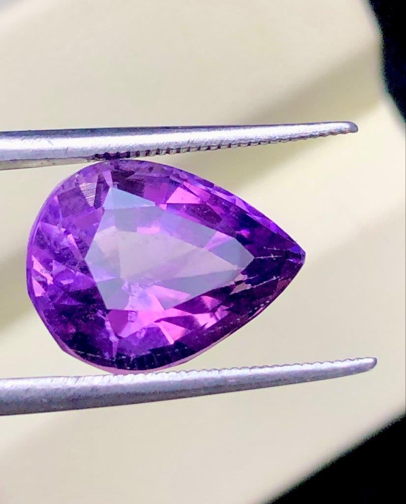 6.65 Cts Deep Purple Natural Amethyst loose gemstone - 14X11X9 mm: 6.65 Cts Deep Purple Natural Amethyst loose gemstone - 14X11X9 mmShipping: