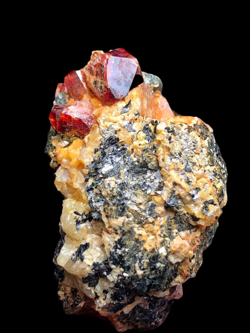 Interesting Zircons Crystals Cluster On Mother Rock 110G: Interesting Zircons Crystals Cluster On Mother Rock 110GShipping Rate: $23.00 .shipping rates are determined by Parcel weight and destination.Combined shipping: We offer combine shipping on multiple i