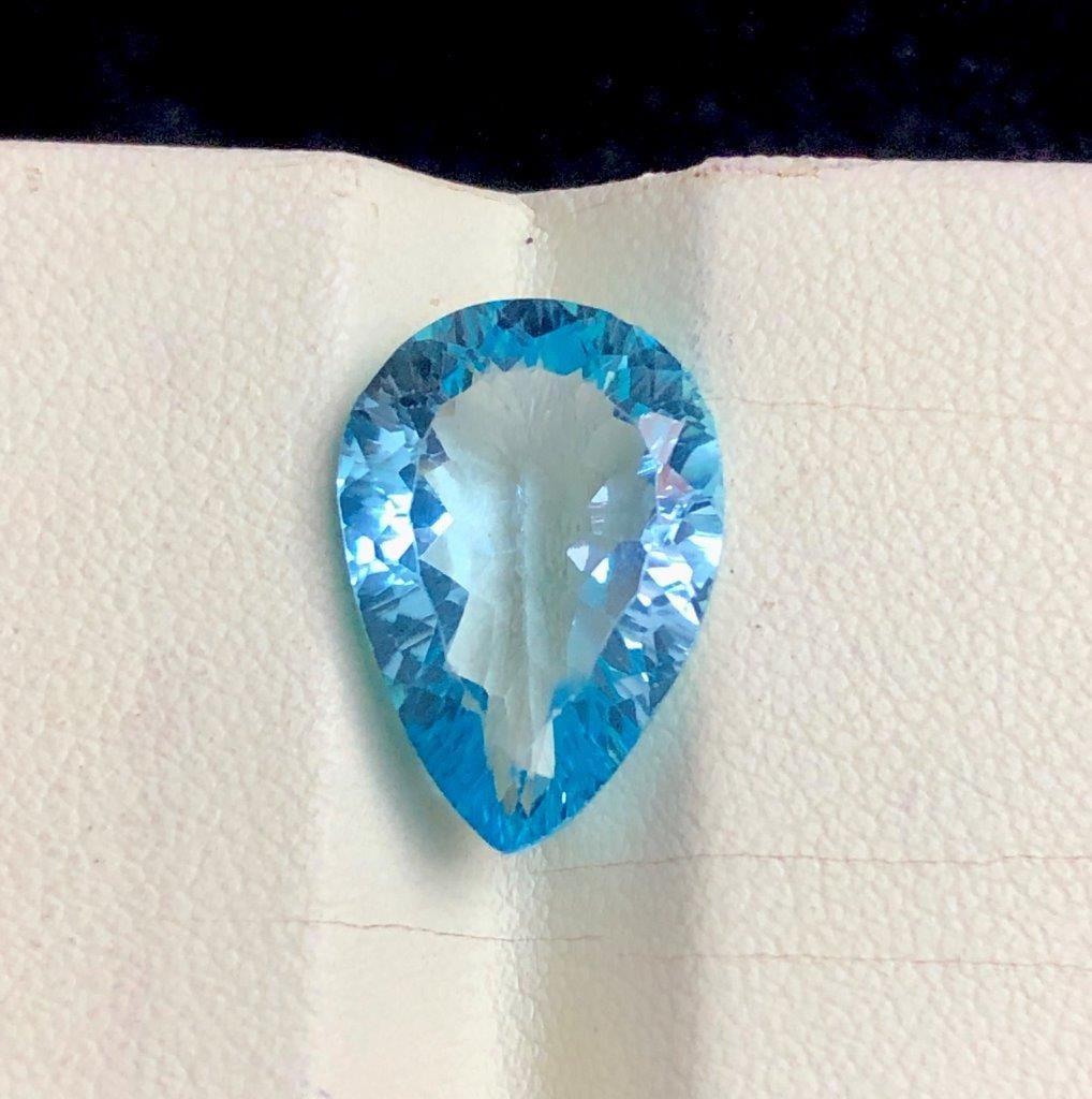 11.60 cts Natural Swiss Blue Topaz Gemstone ? Perfect for Engagement Rings - 19X12X7.5 mm: 11.60 cts Natural Swiss Blue Topaz Gemstone ? Perfect for Engagement Rings - 19X12X7.5 mmShipping Rate: 23$ WorldWideshipping rates are determined by Parcel weight and destination.Combined shipping: W