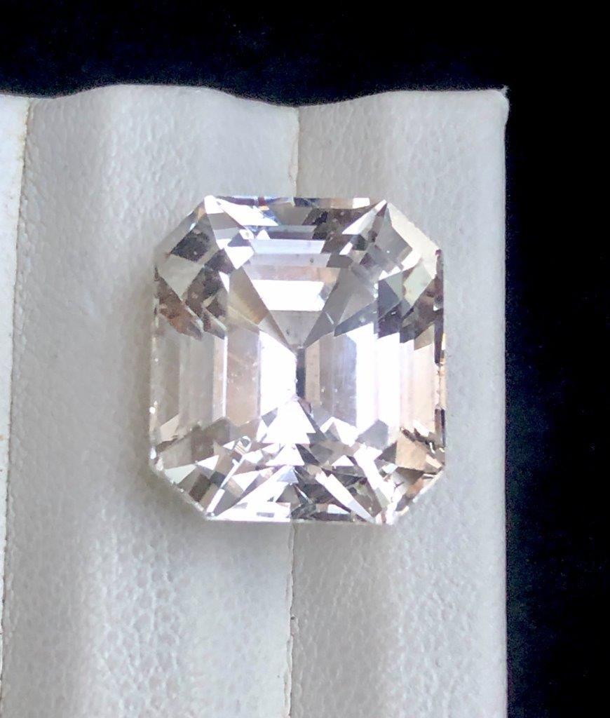15.60 cts Natural Golden Topaz Gemstone ? Ideal for Engagement Rings - 15X13X10 mm: 15.60 cts Natural Golden Topaz Gemstone ? Ideal for Engagement Rings - 15X13X10 mmShipping Rate: 23$ WorldWideshipping rates are determined by Parcel weight and destination.Combined shipping: We offer