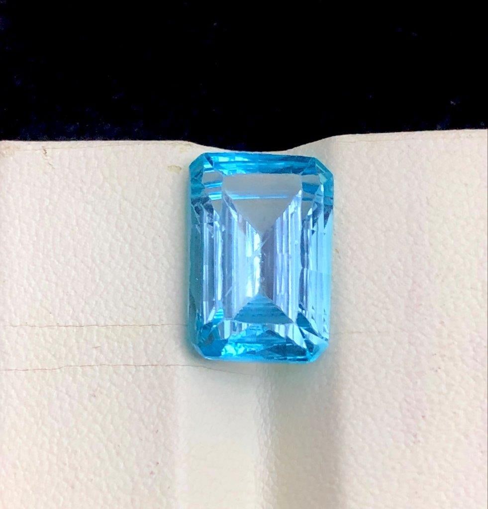 12.60 cts Brilliant Cut Swiss Blue Topaz Natural Loose Gemstone - 16X11X8 mm: 12.60 cts Brilliant Cut Swiss Blue Topaz Natural Loose Gemstone - 16X11X8 mmShipping Rate: 23$ WorldWideshipping rates are determined by Parcel weight and destination.Combined shipping: We offer combi
