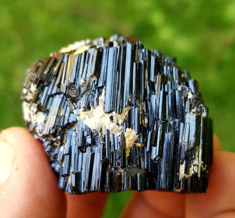 Healing Black Tourmaline Crystal - 73 Grams: Healing Black Tourmaline Crystal - 73 Grams - 31X45X36 mmShipping Rate: $23.00 .shipping rates are determined by Parcel weight and destination.Combined shipping: We offer combine shipping on multiple 