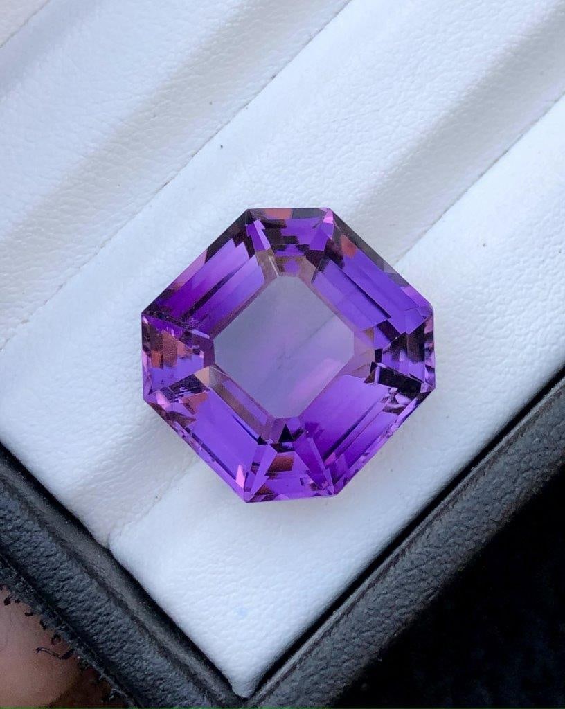Step Square Deep Purple Natural Amethyst Gemstone - 20.25 Carats - 17X17X11 mm: Step Square Deep Purple Natural Amethyst Gemstone - 20.25 Carats - 17X17X11 mmShipping Rate: $15.00 .shipping rates are determined by Parcel weight and destination.Combined shipping: We offer combine 