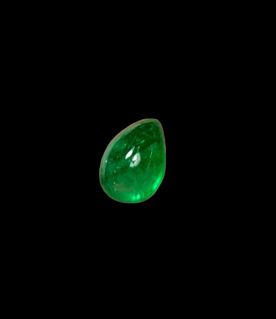0.65 Carats Emerald Cab - 7X5X4 mm (1 of 3)