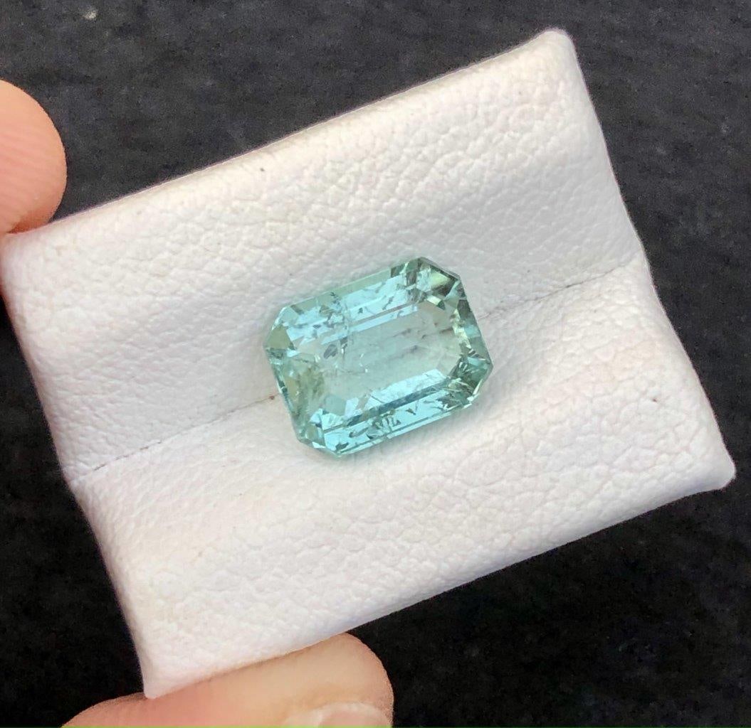 2.25 Carats Sea Form Tourmaline - 8X7X5 mm: 2.25 Carats Sea Form Tourmaline - 8X7X5 mmShipping Rate: $15.00 .shipping rates are determined by Parcel weight and destination.Combined shipping: We offer combine shipping on multiple items purchased