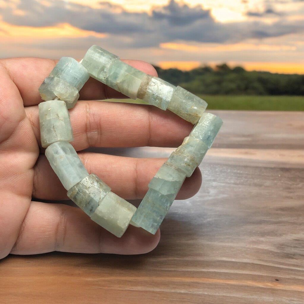 Aquamarine Beaded Bracelet: Aquamarine Beaded Bracelet Shipping: Domestic: Flat-rate of 23$ to anywhere within the contiguous U.S.International: Foreign shipping rates are determined by destination. International shipping may