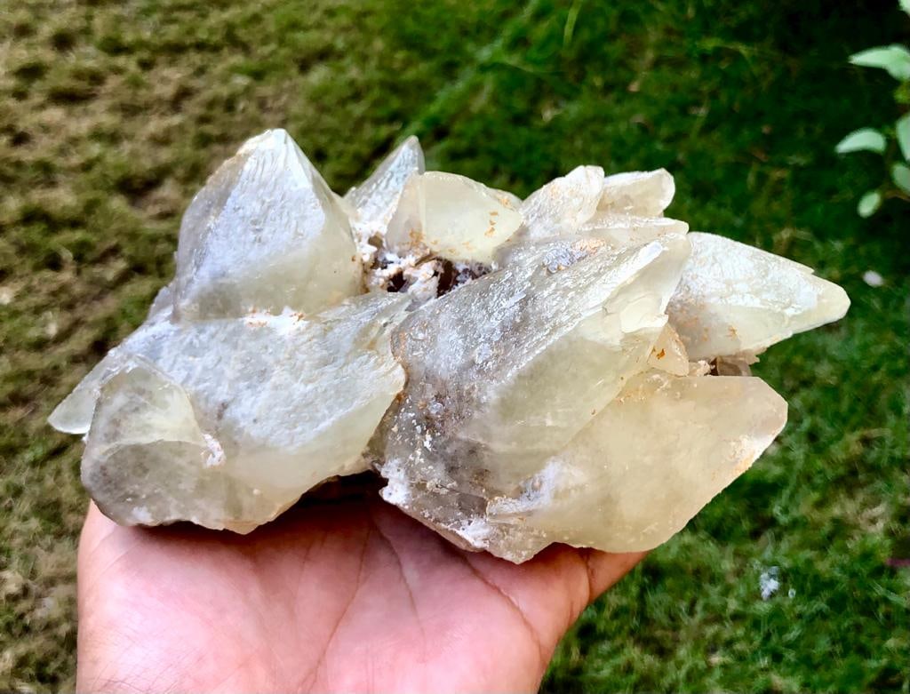 Dogtooth Calcite Mineral Specimen Baluchistan Valley - 1200 G - 170X100X75 mm: Dogtooth Calcite Mineral Specimen Baluchistan Valley - 1200 G - 170X100X75 mm Shipping Rate: FREE SHIPPING .shipping rates are determined by Parcel weight and destination.Combined shipping: We offer c