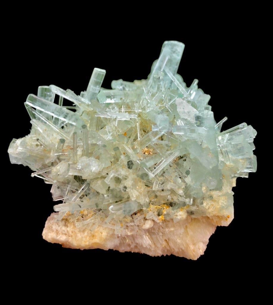 High Grade Natural Aquamarine Crystals Cluster Mineral Specimen - 32 Grams - 59X59X18 mm: High Grade Natural Aquamarine Crystals Cluster Mineral Specimen - 32 Grams - 59X59X18 mm Shipping Rate: FREE SHIPPING .shipping rates are determined by Parcel weight and destination.Combined shipping: