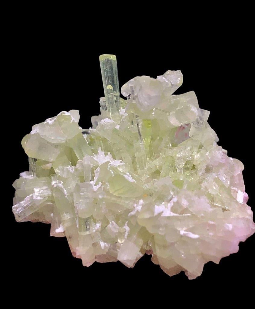 Tourmaline Crystals Cluster Mineral 7.51 Grams - 28X22X18 mm: Tourmaline Crystals Cluster Mineral 7.51 Grams - 28X22X18 mm Shipping Rate: FREE SHIPPING .shipping rates are determined by Parcel weight and destination.Combined shipping: We offer combine shipping o