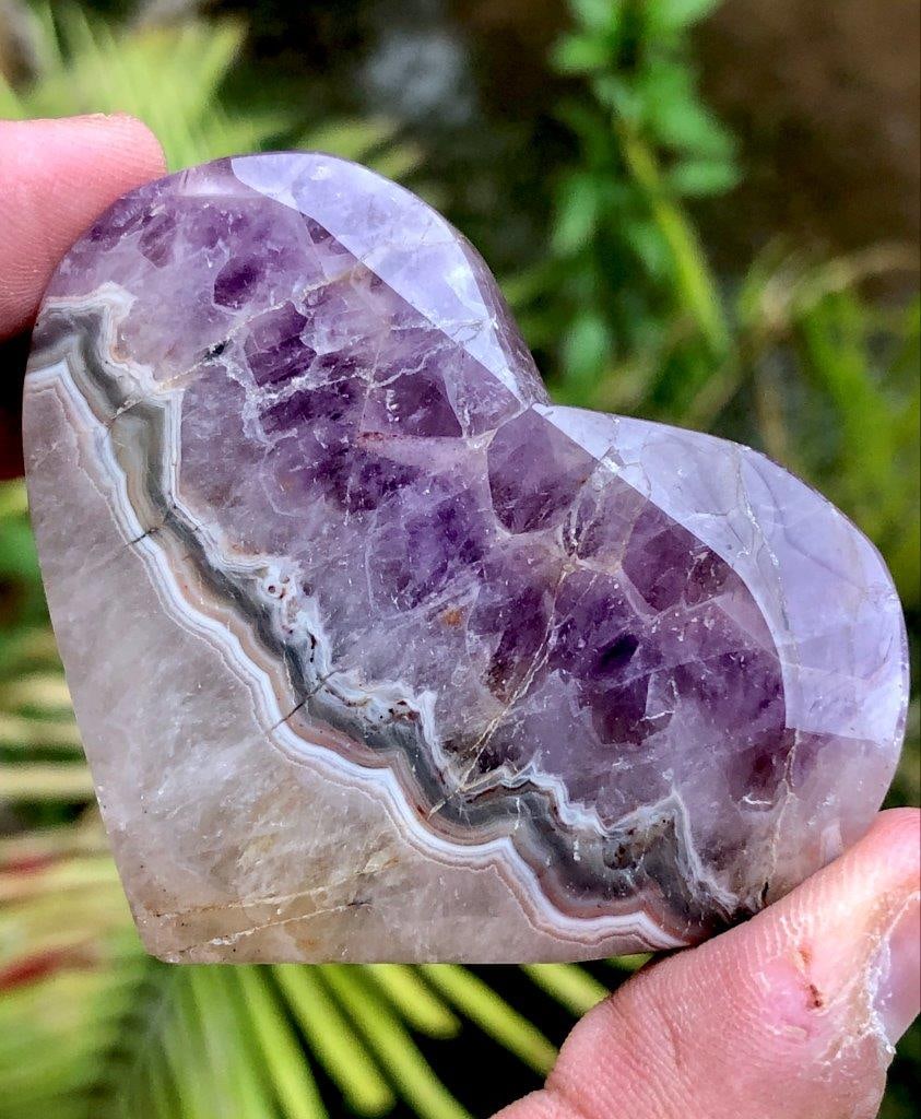 Hand Carved Amethyst Mexican Lace Agate Heart ? Crown Chakra Healing Stone - 102 Grams: Hand Carved Amethyst Mexican Lace Agate Heart ? Crown Chakra Healing Stone - 102 GramsShipping Rate: $25.00 .shipping rates are determined by Parcel weight and destination.Combined shipping: We offer 