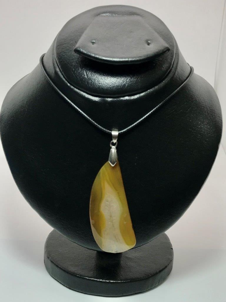 Natural Golden Yellow Agate Pendant Beautiful Gemstone Crystal Jewelry: Natural Golden Yellow Agate Pendant Beautiful Gemstone Crystal Jewelry Shipping: $23.00. Shipping rates are determined by Parcel weight and destination.