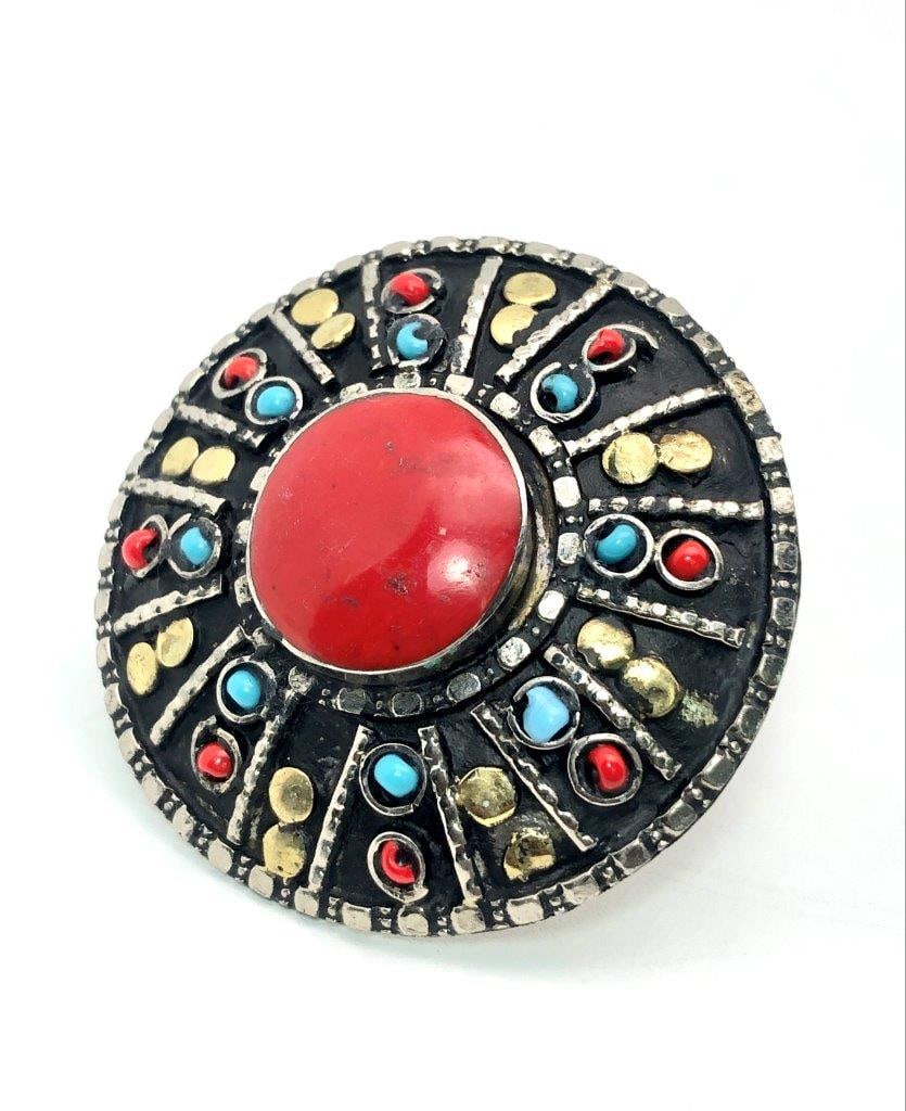Vintage Style Artificial Coral Ring Antique Brass Jewelry: Vintage Style Artificial Coral Ring Antique Brass Jewelry Shipping: $23.00. Shipping rates are determined by Parcel weight and destination.
