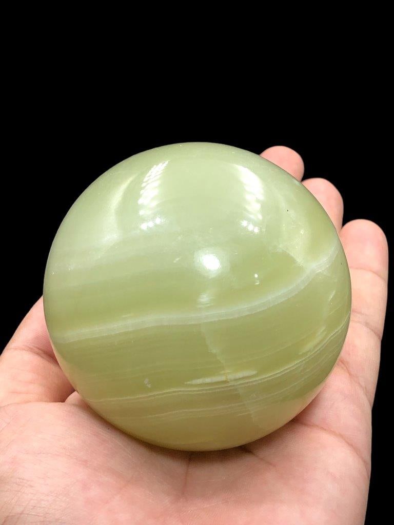 565 Grams Natural Onyx Sphere: 565 Grams Natural Onyx Sphere Shipping: $45.00. Shipping rates are determined by Parcel weight and destination.