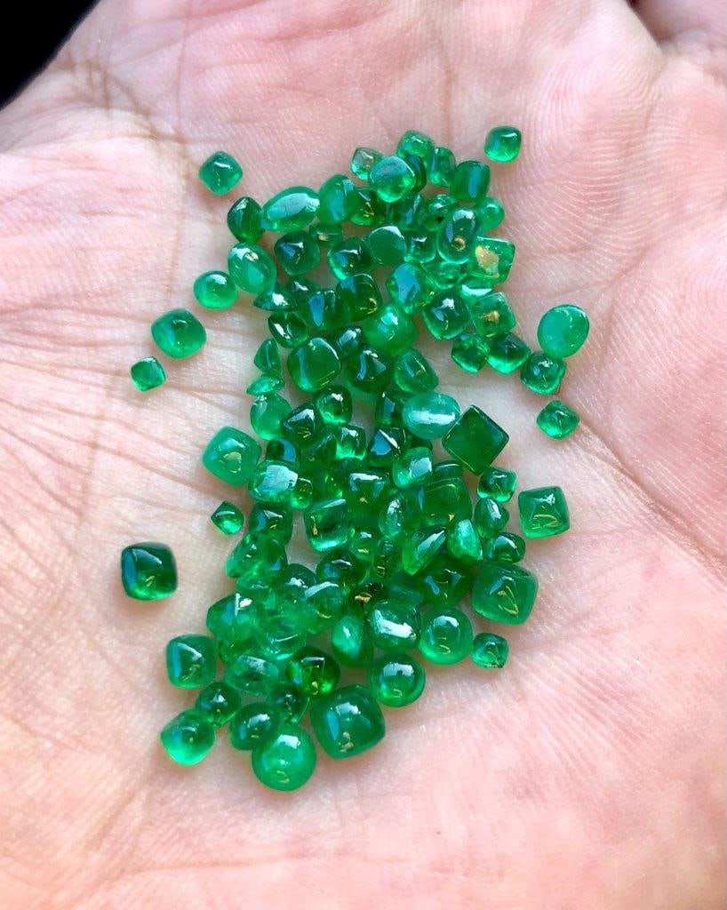 12 Carats Vivid Green Natural Emerald Cabs Jewelry Size (1 of 3)