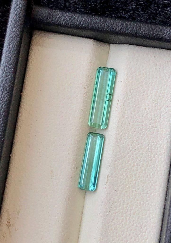 2.25 CARATS PAIRED TOURMALINES FOR EARRINGS - 13X4X3 mm: 2.25 CARATS PAIRED TOURMALINES FOR EARRINGS - 13X4X3 mm SHIPPING: 23$ Worldwide