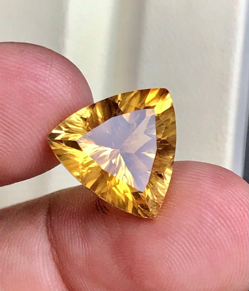 Premium Lemon Quartz Gemstone Natural Faceted Yellow Loose Stone - 7.45 carats - 14X14X8 mm: Premium Lemon Quartz Gemstone Natural Faceted Yellow Loose Stone - 7.45 carats - 14X14X8 mmShipping: