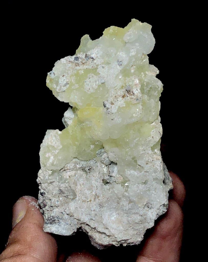 82.2 Grams Amazing Brucite Mineral With Mother Rock - 80X40X30 mm: 82.2 Grams Amazing Brucite Mineral With Mother Rock - 80X40X30 mm Shipping Rate: 23$ .shipping rates are determined by Parcel weight and destination.Combined shipping: We offer combine shipping on mul