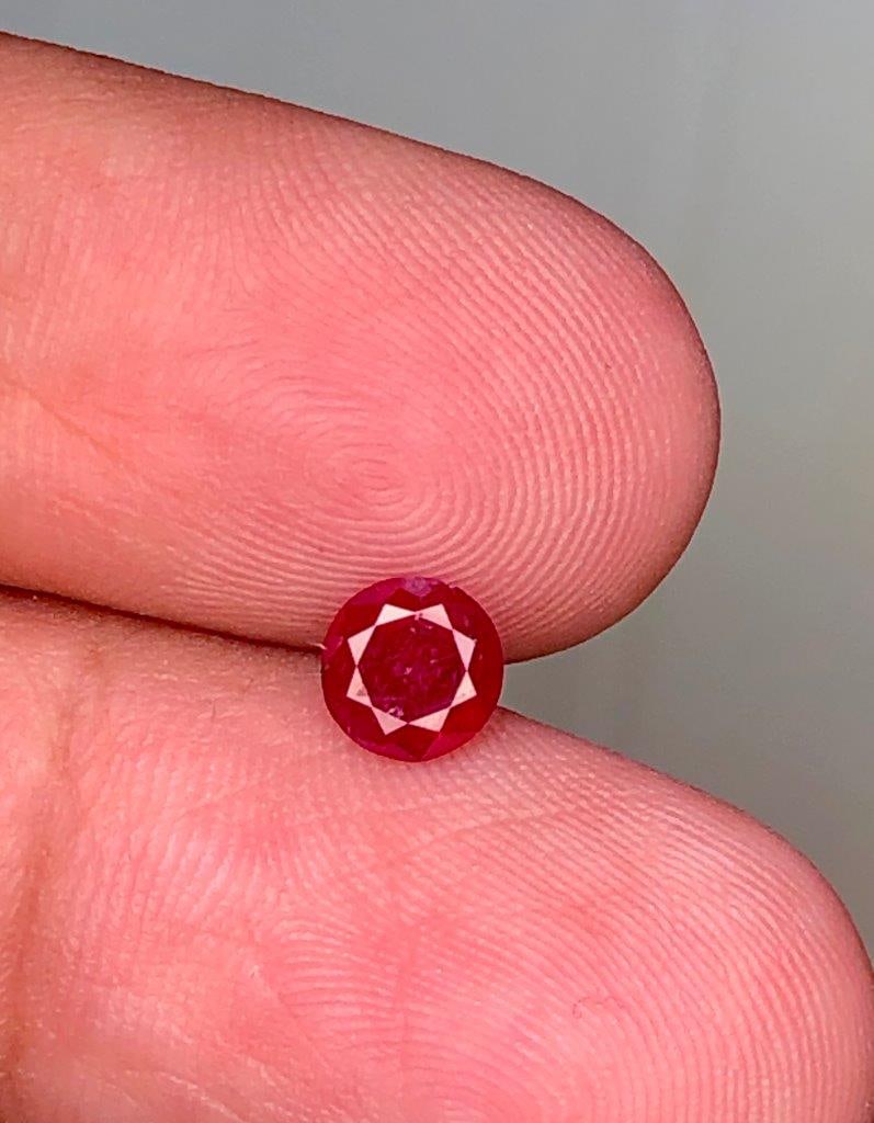 0.75 Carats Natural Ruby ROund Shape Afghanistan Origin - 6X3X3 mm: 0.75 Carats Natural Ruby ROund Shape Afghanistan Origin - 6X3X3 mm SHIPPING: 23$