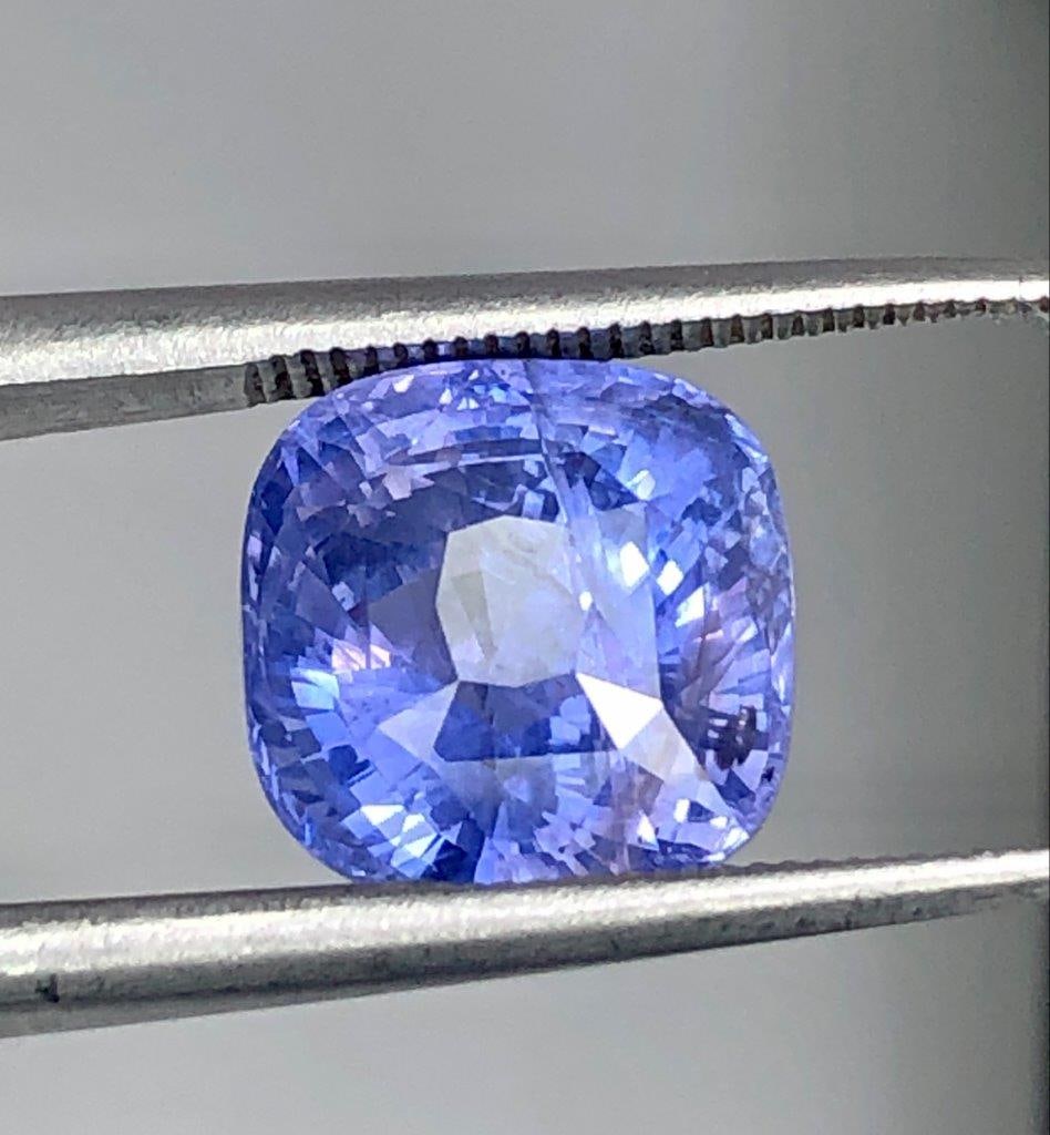 5.90 Carats Natural Ceylon Sapphire - 9X9X8 mm: 5.90 Carats Natural Ceylon Sapphire - 9X9X8 mmShipping Rate: FREE SHIPPINGshipping rates are FREE WORLDWIDECombined shipping: We offer combine shipping on multiple items purchased to reduce shipping c