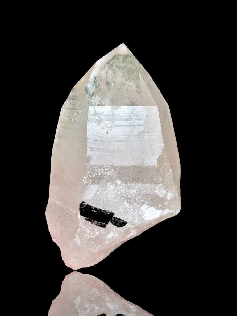 Quartz WITH Black Tourmaline - 299 Grams - 104X60X43 mm: Quartz WITH Black Tourmaline - 299 Grams - 104X60X43 mmShipping Rate: $45.00 .shipping rates are determined by Parcel weight and destination.Combined shipping: We offer combine shipping on multiple it