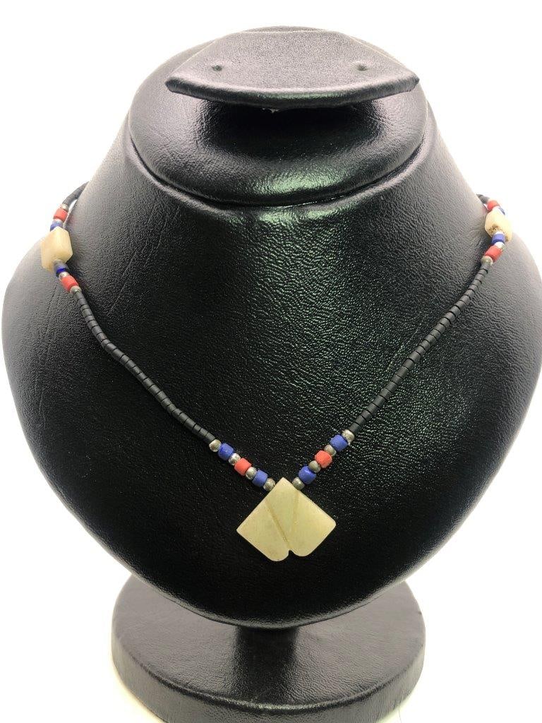 Vintage Serpentine Necklace ? Antique Jewelry, Old Fashion Design: Discover this stunning vintage serpentine necklace, featuring graceful curves and classic elegance. Perfect for collectors and lovers of retro jewelry, this piece adds sophistication to any collection