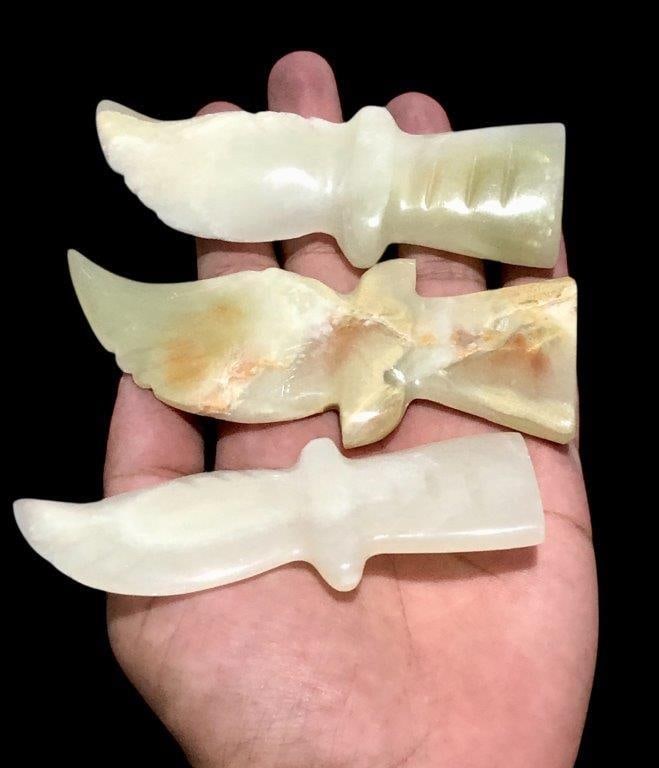 Natural Onyx Carved Knife Handcrafted Decorative Stone Knifes 450 grams: Natural Onyx Carved Knife Handcrafted Decorative Stone Knifes 450 grams Shipping: $55.00. Shipping rates are determined by Parcel weight and destination.