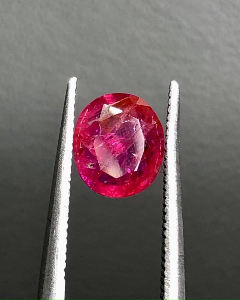 1.05 Carats Natural Red Ruby From Afghanistan - 7X6X4 mm (1 of 6)