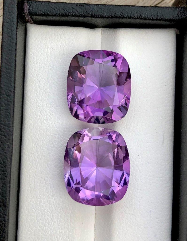 21.45 Carats Paired Amethyst: 21.45 Carats Paired AmethystShipping Rate: $15.00 .shipping rates are determined by Parcel weight and destination.Combined shipping: We offer combine shipping on multiple items purchased to reduce shi