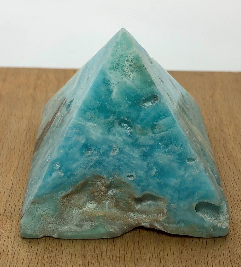 294 Grams Natural Caribbean Blue Calcite Pyramid Stunning Collector Crystal - 2.7X2.5X2.5: 294 Grams Natural Caribbean Blue Calcite Pyramid Stunning Collector Crystal - 2.7X2.5X2.5Shipping Rate: $60.00 .shipping rates are determined by Parcel weight and destination.Combined shipping: We off