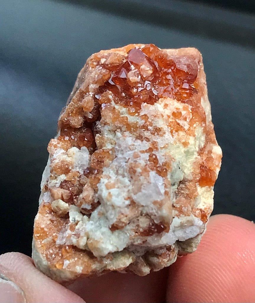 Spessartite Garnet Mineral - SPECIMEN - 24.90 GRAMS - 29X21X23 mm: Spessartite Garnet Mineral - SPECIMEN - 24.90 GRAMS - 29X21X23 mmShipping Rate: 23$ .shipping rates are determined by Parcel weight and destination.Combined shipping: We offer combine shipping on mult