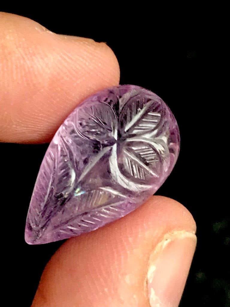 16,65 Carats Amethyst Carved Stone Natural Purple Crystal Decorative Gemstone - 22X13X9 mm: 16,65 Carats Amethyst Carved Stone Natural Purple Crystal Decorative Gemstone - 22X13X9 mm Shipping: