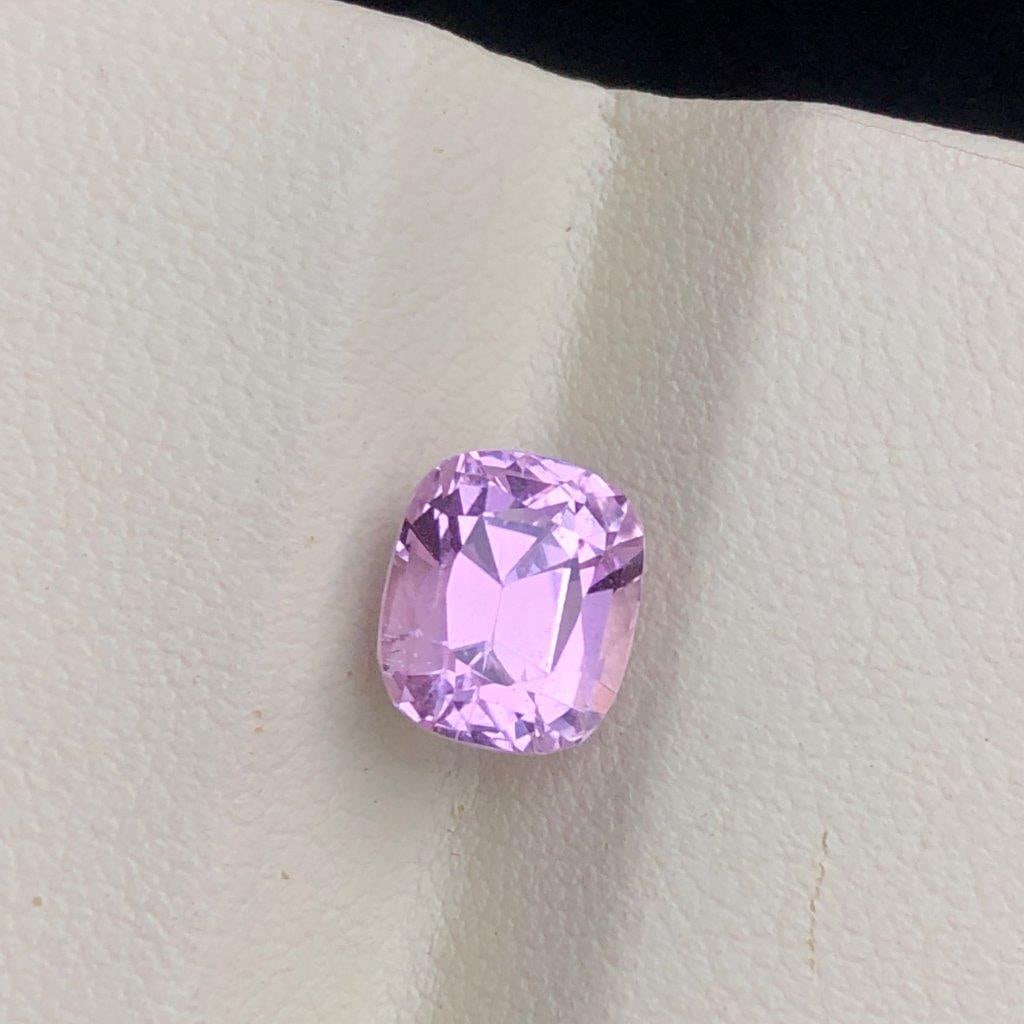 3.50 Carats BaBy Pink Natural Kunzite Loose Gemstone - 9X7X7 mm (1 of 4)