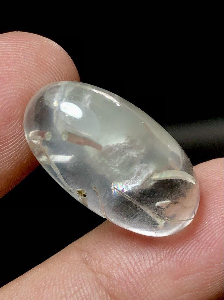 21.80 Carats Natural Rutiled Quartz Cab - 24X13X9 mm: 21.80 Carats Natural Rutiled Quartz Cab - 24X13X9 mmShipping: