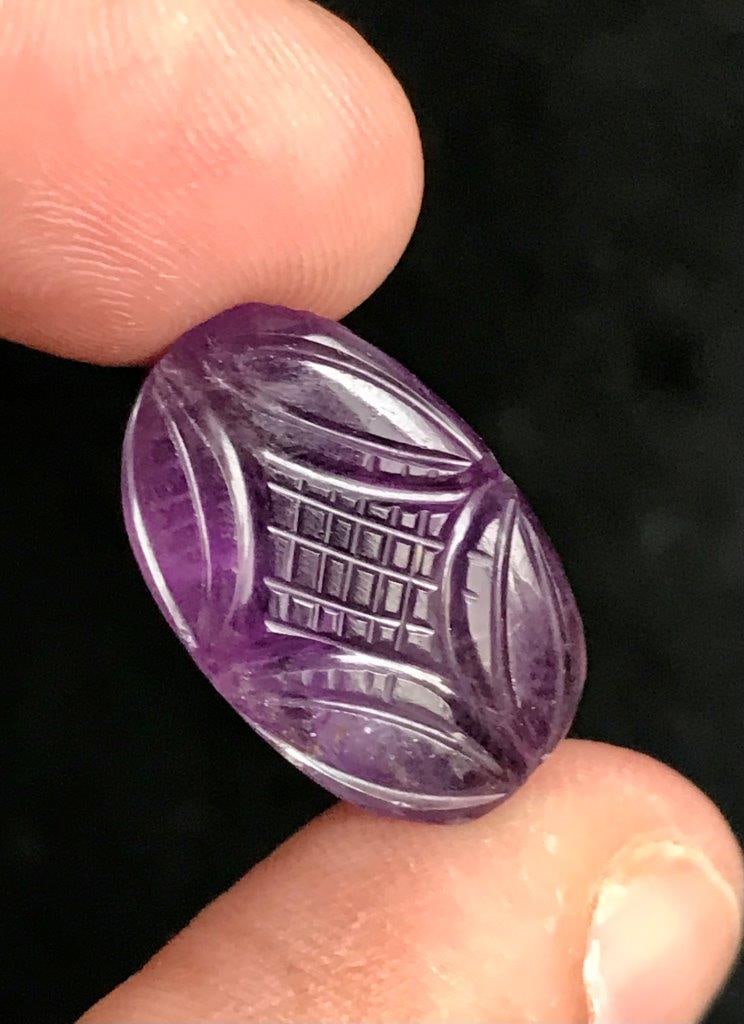 16.90 Carats Purple Amethyst Carving ? Natural Crystal Art & Home Decor Loose Gemstone - 20X13X11 mm: 16.90 Carats Purple Amethyst Carving ? Natural Crystal Art & Home Decor Loose Gemstone - 20X13X11 mm