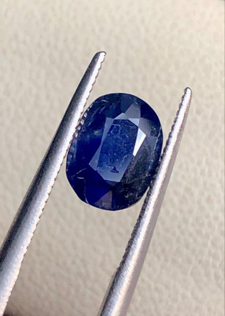 1.40 Carats Royal Blue Natural Blue Sapphire Gemstone - 8X6X4 mm (1 of 5)