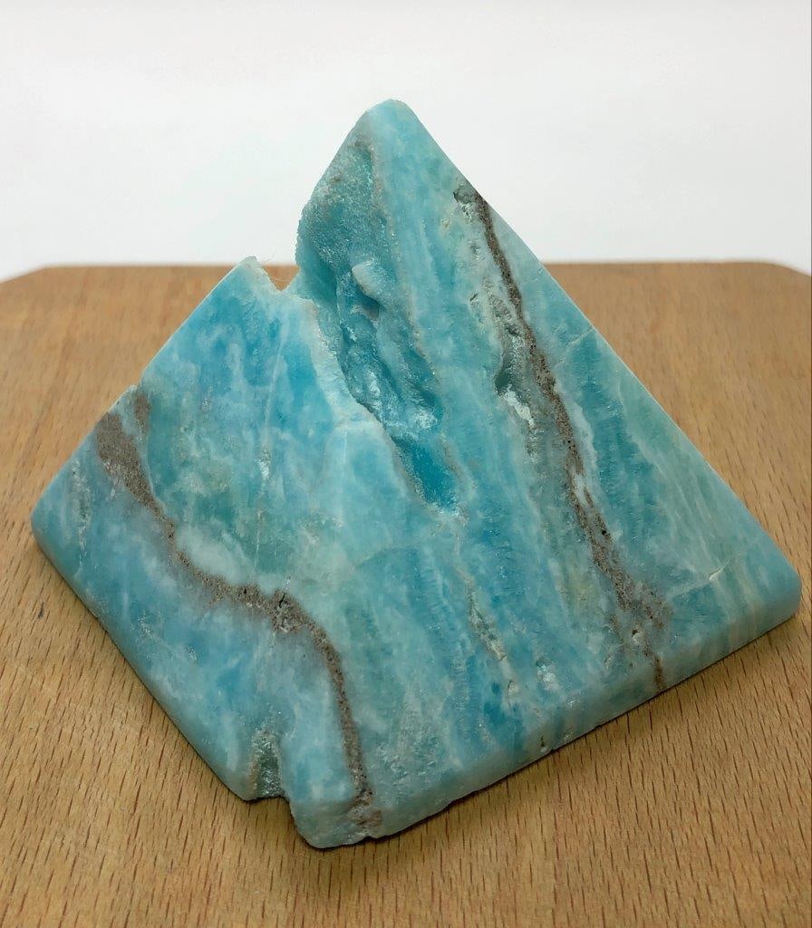 251 Grams Natural Caribbean Calcite Pyramid Beautiful Blue & White Crystal - 2.5X2.5X2.5: 251 Grams Natural Caribbean Calcite Pyramid Beautiful Blue & White Crystal - 2.5X2.5X2.5Shipping Rate: $60.00 .shipping rates are determined by Parcel weight and destination.Combined shipping: We