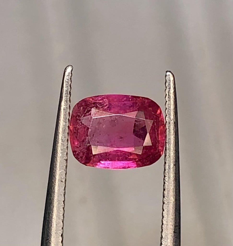 1.35 Carats Rubelite Tourmaline - 8X6X4 mm: 1.35 Carats Rubelite Tourmaline - 8X6X4 mm SHIPPING: 23$