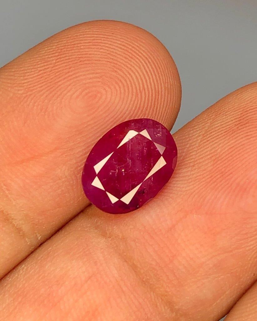 Pigeon Blood Natural Ruby Gemstone Afghanistan - 10X8X6 mm: Pigeon Blood Natural Ruby Gemstone Afghanistan - 10X8X6 mm SHIPPING: 23$