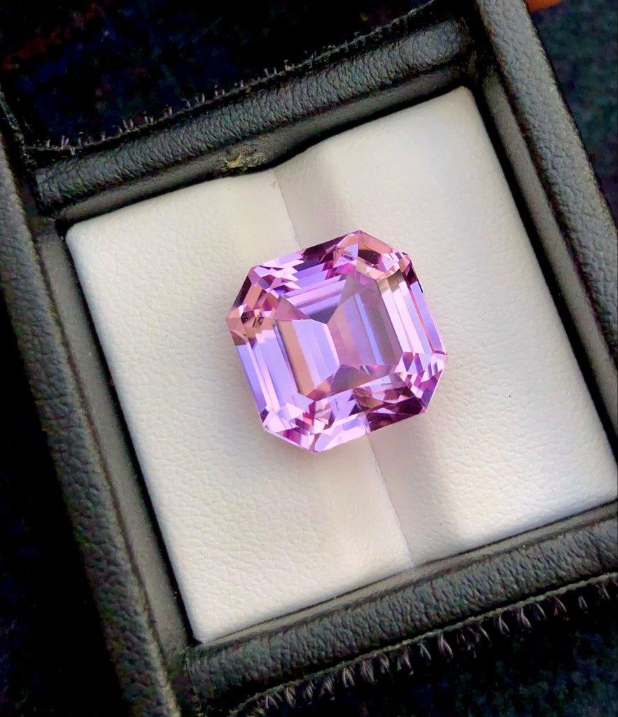 11.85 Carats Pink Kunzite - Kunzite Jewelry - 13X13X9 mm: 11.85 Carats Pink Kunzite - Kunzite Jewelry - 13X13X9 mmShipping Rate: FREE SHIPPINGshipping rates are FREE WORLDWIDECombined shipping: We offer combine shipping on multiple items purchased to reduce 