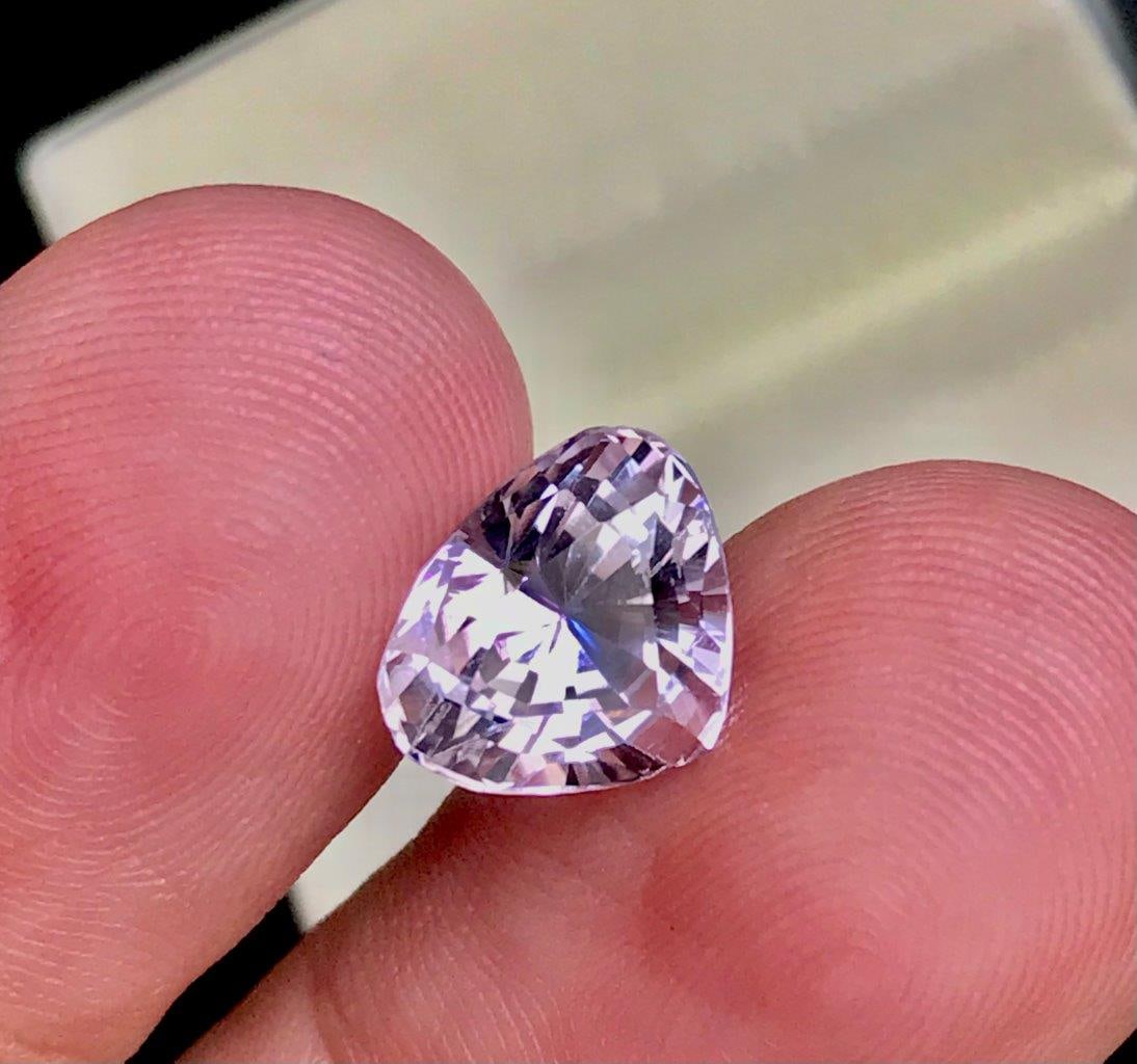 Natural Baby Pink Kunzite Sparkling Faceted Loose Jewelry Stone - 4.10 Crts - 9X10X7 mm: Natural Baby Pink Kunzite Sparkling Faceted Loose Jewelry Stone - 4.10 Crts - 9X10X7 mm