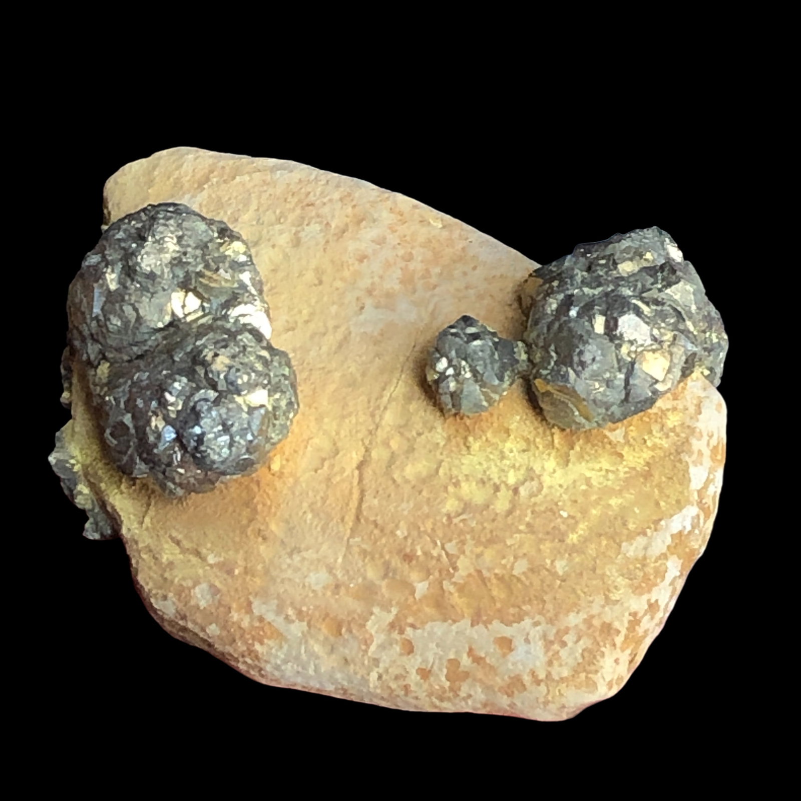 125.56 Grams Pyrite Crystals - 60X40X20 mm (1 of 3)