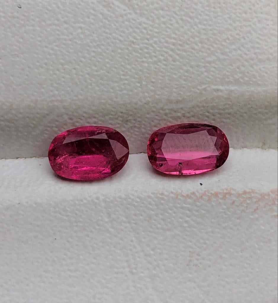 2.55 carats rubelite tourmalines (1 of 2)