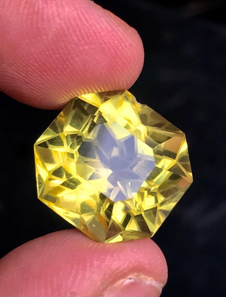 AAA Quality Natural Lemon Quartz Gemstone Brilliant Cut Loose Stone 16.35 Carats - 16X16X11 mm: AAA Quality Natural Lemon Quartz Gemstone Brilliant Cut Loose Stone 16.35 Carats - 16X16X11 mm Rate: 23$ WorldWideshipping rates are determined by Parcel weight and destination.Combined shipping: We o