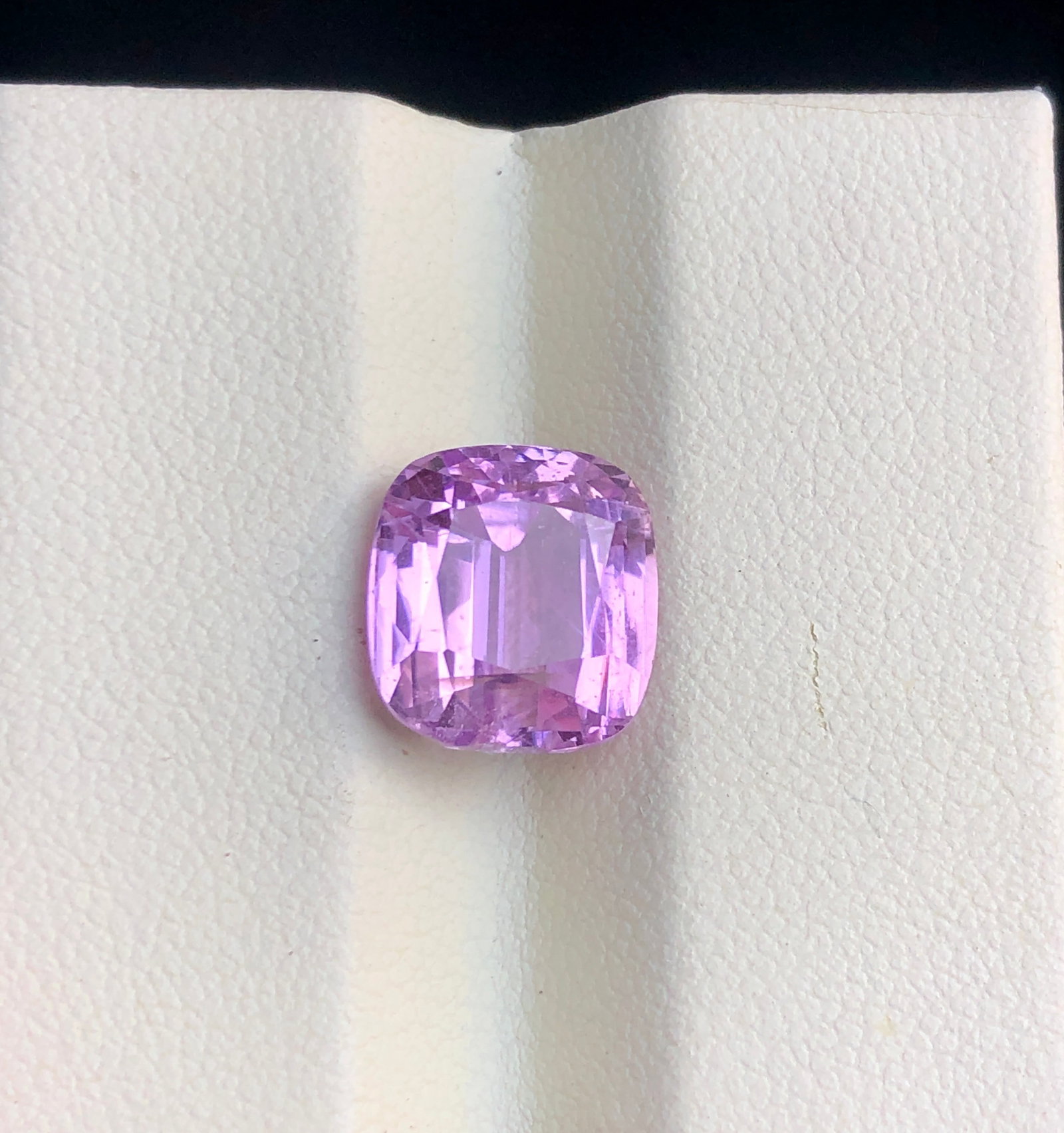 7.50 Carats Natural Pink Kunzite Top Quality - 12X10X8 mm: 7.50 Carats Natural Pink Kunzite Top Quality - 12X10X8 mm Rate: 23$ WorldWideshipping rates are determined by Parcel weight and destination.Combined shipping: We offer combine shipping on multiple ite