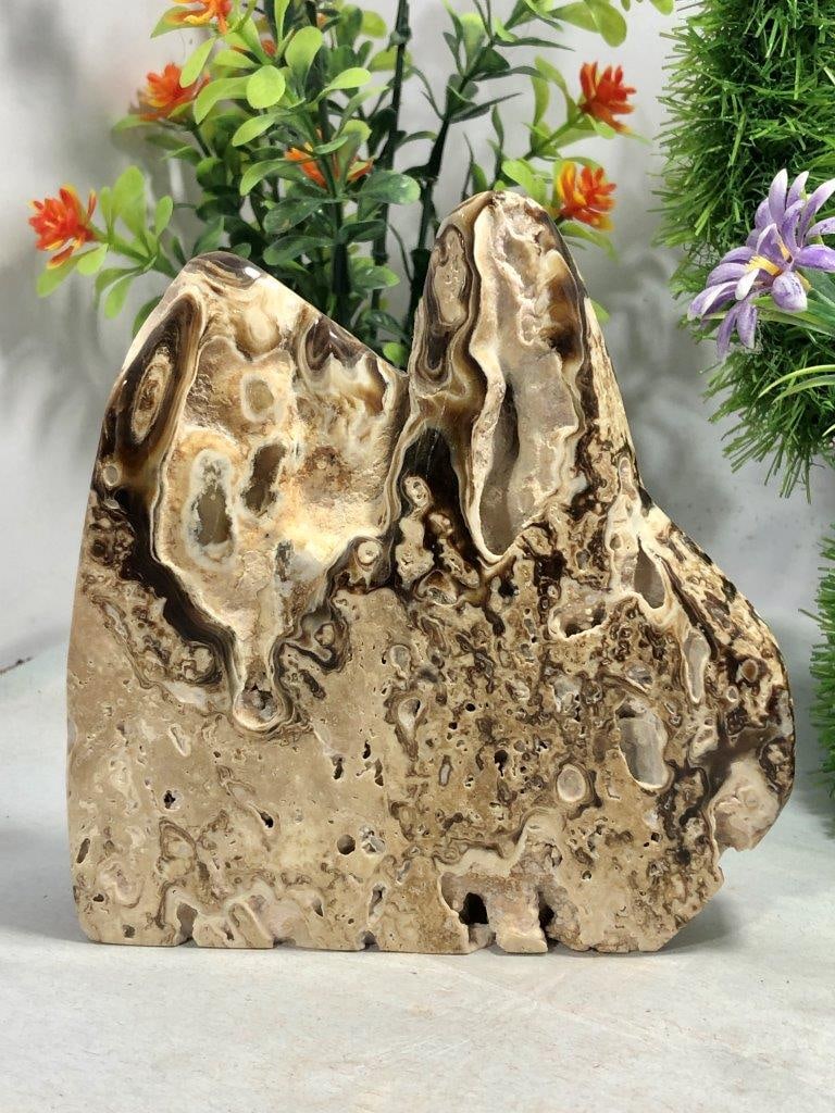 1.9 KG Higher Quality Choclate Freefoam Tumble: 1.9 KG Higher Quality Choclate Freefoam Tumble Shipping Rate: FREE SHIPPINGshipping rates are determined by Parcel weight and destination.Combined shipping: We offer combine shipping on multiple items