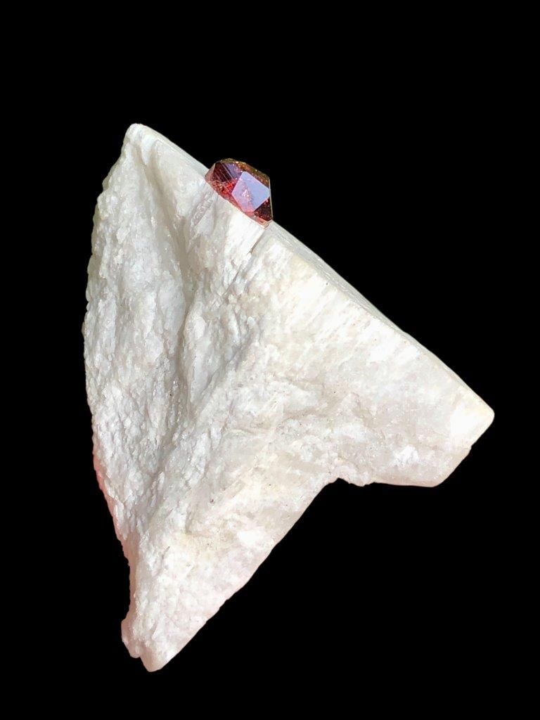 26 Grams Natural Garnet Crystals with Mother Rock ? Raw Red Garnet Mineral Specimen for Collection &: 26 Grams Natural Garnet Crystals with Mother Rock ? Raw Red Garnet Mineral Specimen for Collection & D?cor - 37X22X40 mm Shipping Rate: FREE SHIPPING .shipping rates are determined by Parcel weight an