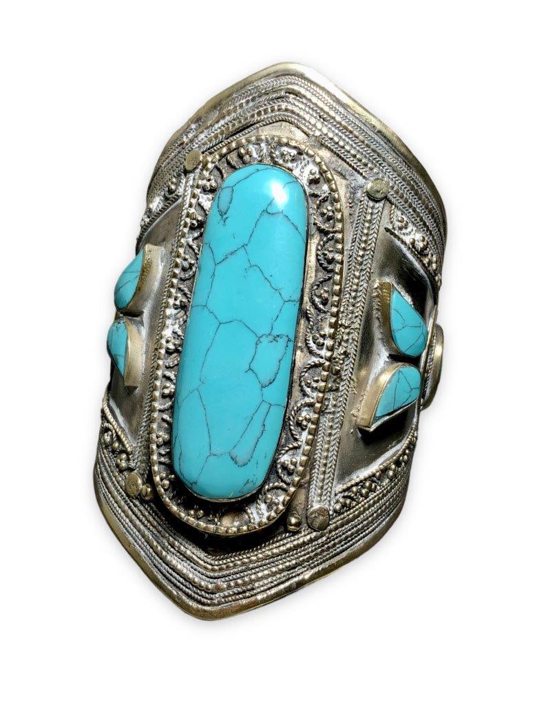 Old Style Chinese Torquoise Gale Bracelet (1 of 3)