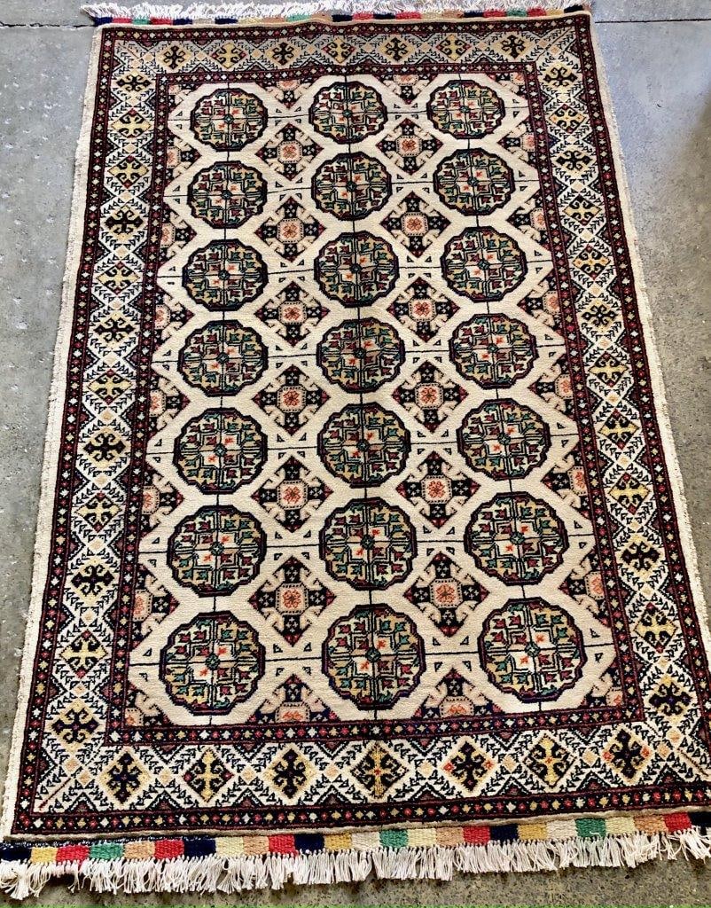 Bidjar Area Rug, Dining table rug ,Turkish Rug 3' X 5': Bidjar Area Rug, Dining table rug ,Turkish Rug 3' X 5'Shipping rates are determined by Parcel weight and destination.Combined shipping: We offer combine shipping on multiple items purchased to reduce 
