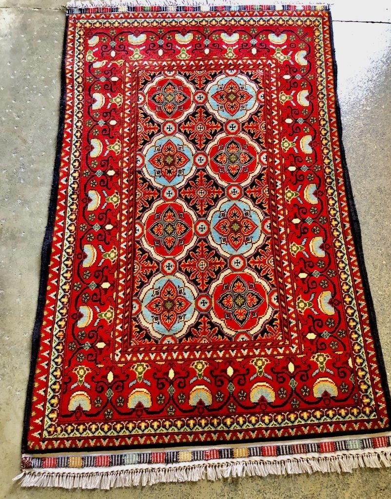 Excellent Condition Afghan Pictorial Area Rug Handmade Wool 3' X 5': Excellent Condition Afghan Pictorial Area Rug Handmade Wool 3' X 5'Shipping rates are determined by Parcel weight and destination.Combined shipping: We offer combine shipping on multiple items purchas